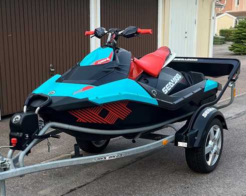 Sea Doo Spark Trixx stulen på trailer i Kungälv, Göteborg 